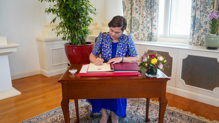 Vice President and Secretary of Education Sara Z. Duterte signs the guest book at The Istana.